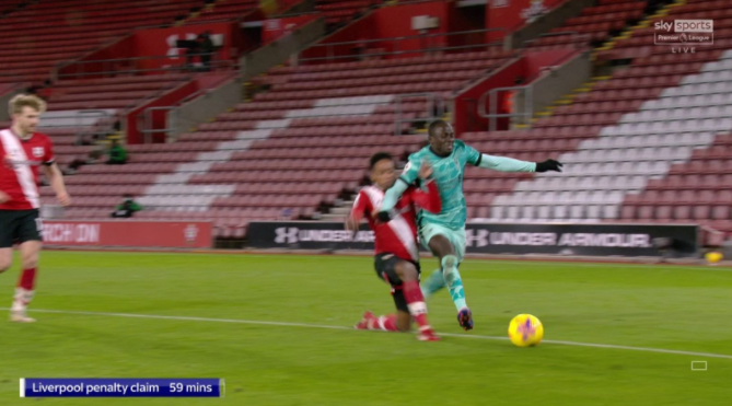  VAR争议判罚引发主帅集体炮轰  