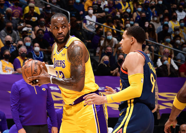  曼联争议判罚引发主帅炮轰  