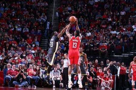  勇士队史首遭四十四分惨败  