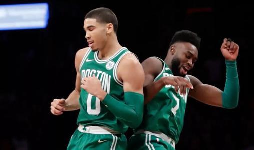  杰伦布朗爆发凯尔特人轻取猛龙锁定季后赛